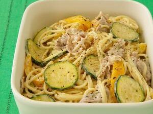夏野菜と豚肉の冷製マヨパスタ